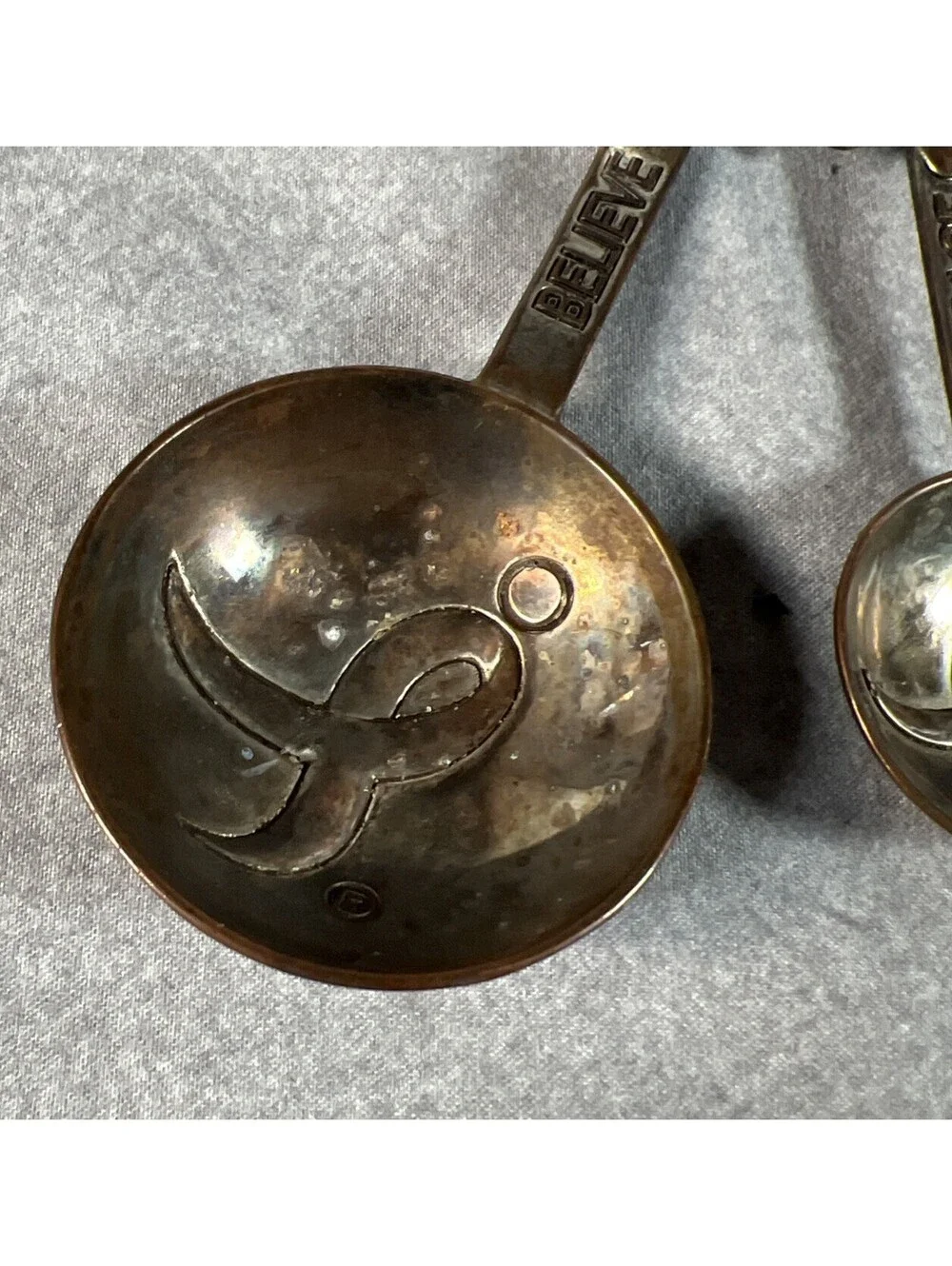 Metal Measuring Spoons With Flower Handle & Cancer Awareness Message